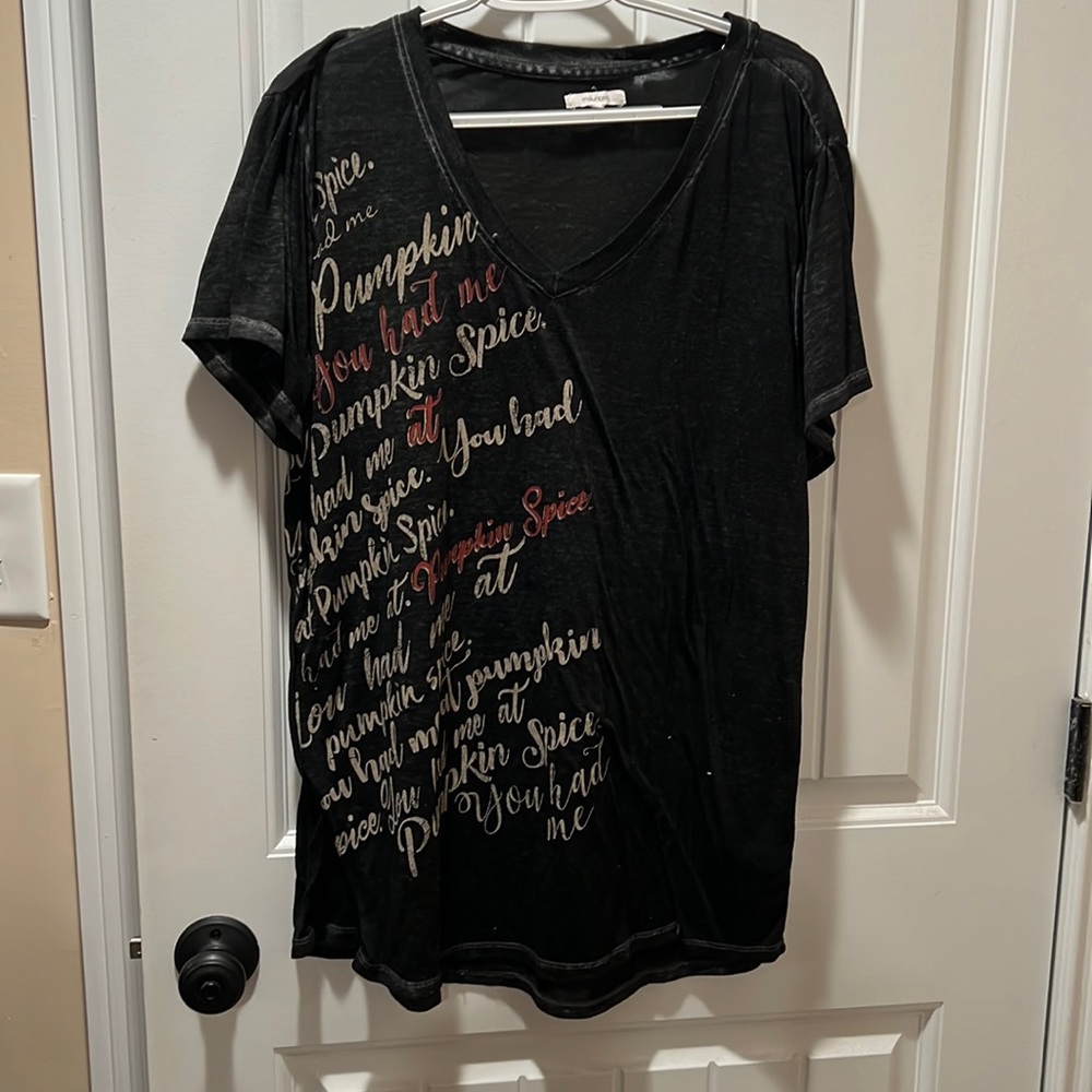 Maurice’s fall lightweight tee